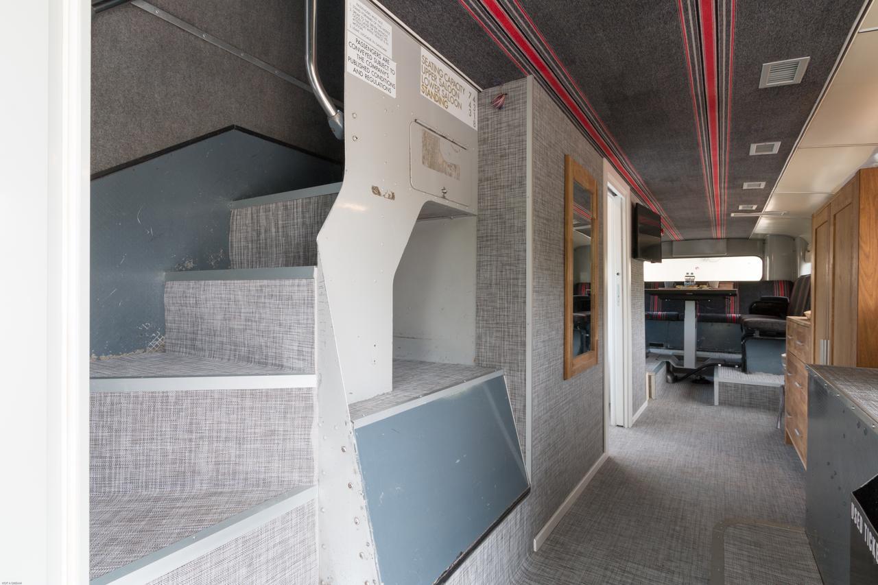 Bed In Bus Bed & Breakfast Belluno Exterior photo
